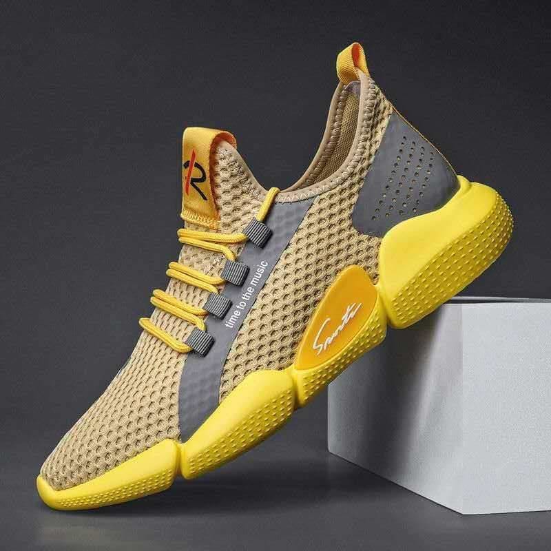 Man Lightweight White Sports Shoes - Color 8 / 41